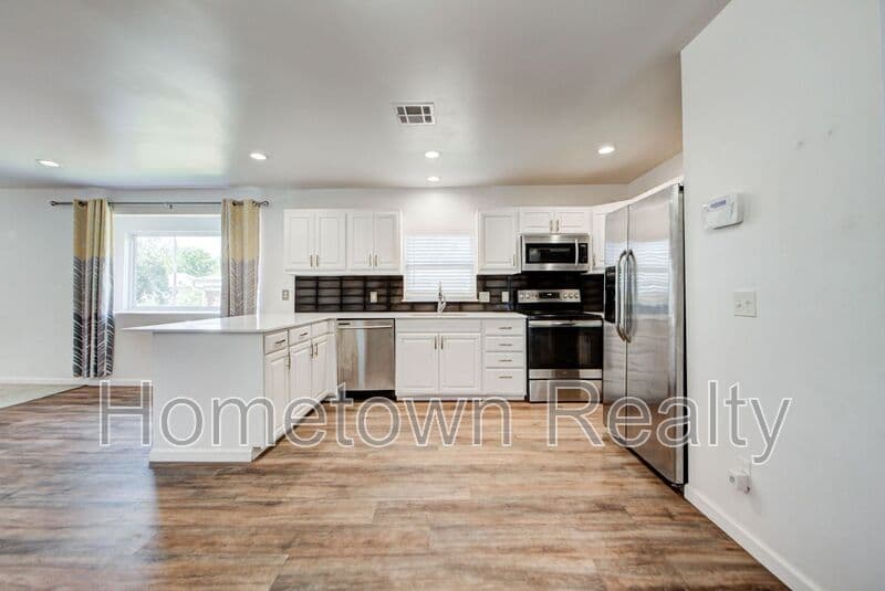 Oklahoma City House: 917 NW 31st Street
