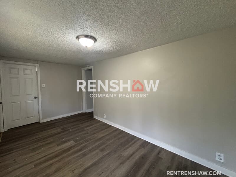 Memphis House: 3076 Harvester Ln E