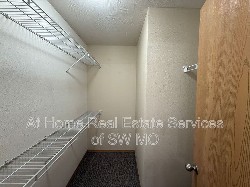 Ozark Condo: 2303 W Parkview