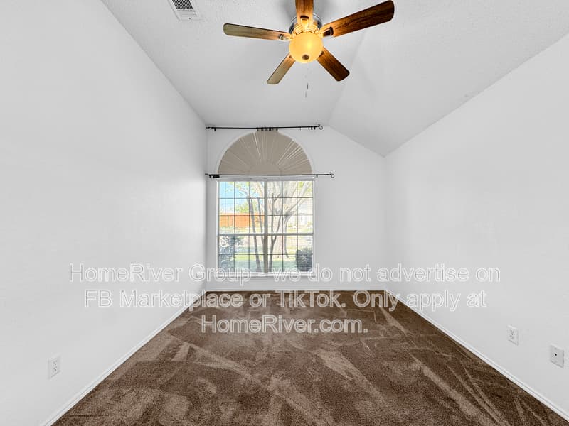 Mesquite House: 2300 Granbury Dr