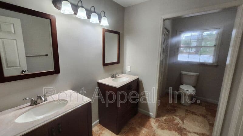 South Fulton House: 505 San Remo Ct