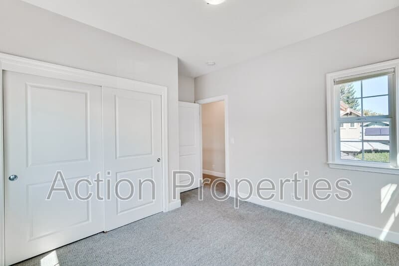San Jose House: 1182 Curtiss Avenue