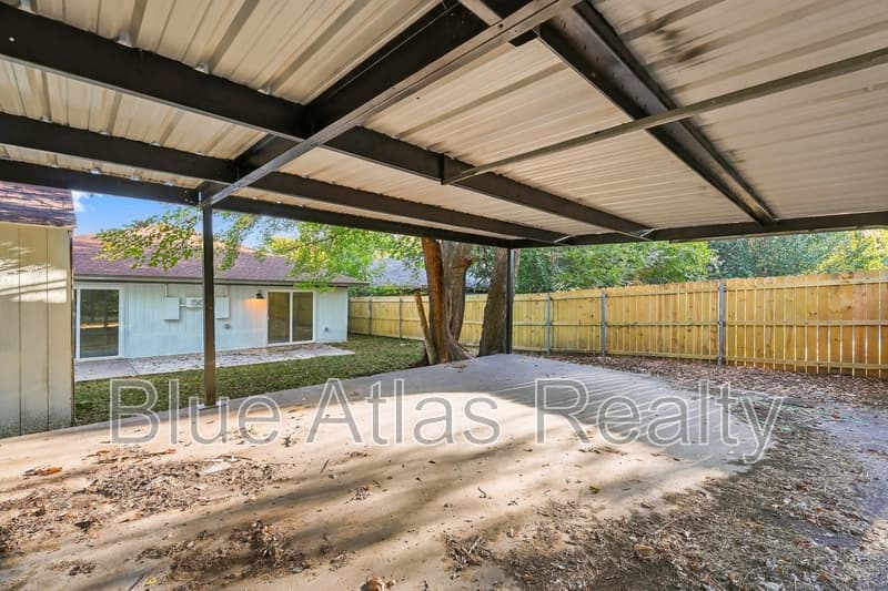 Arlington House: 116 Maple Street - A