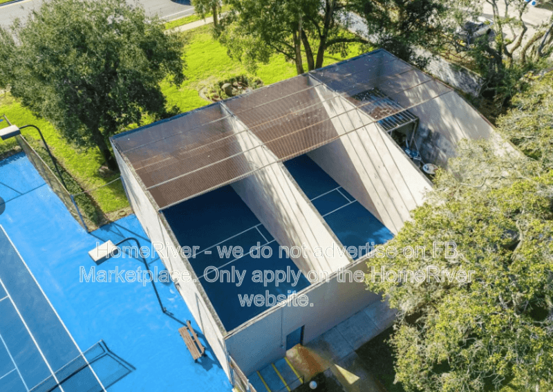 Tampa Condo: 14733 Norwood Oaks Dr