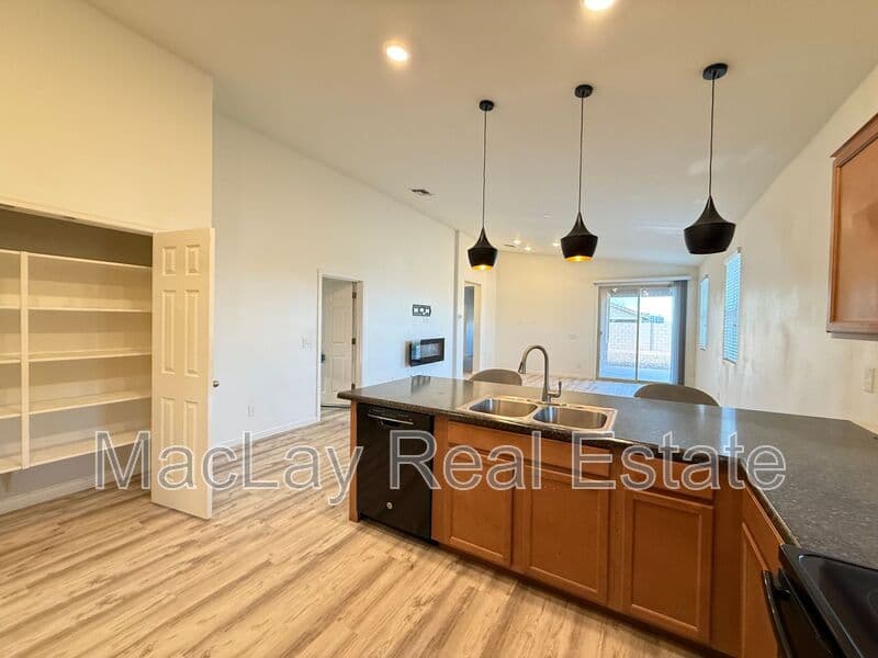 San Tan Valley House: 2372 E. Dust Devil Dr.