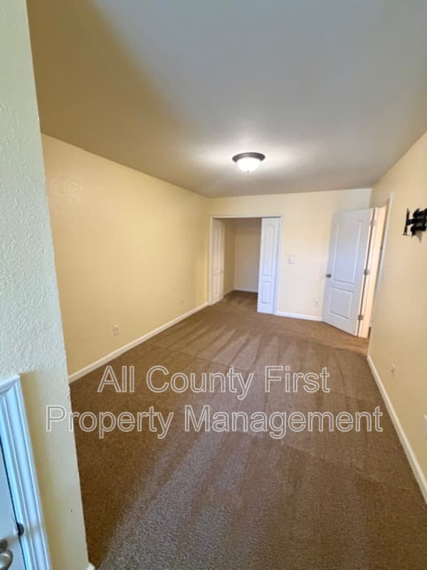 Lithonia House: 1368 Rogers Trce