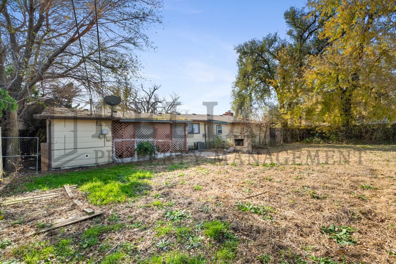 Wichita House: 220 East 44th Street South