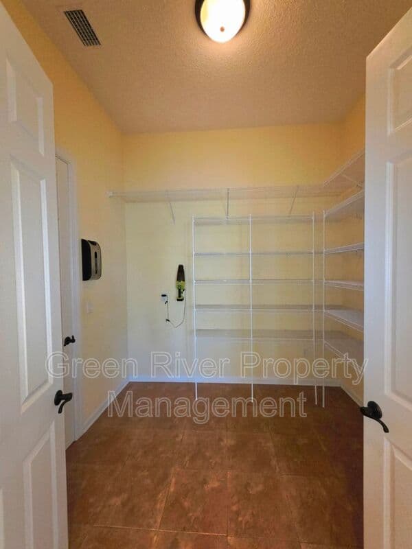 Fleming Island House: 2723 Shade Tree Dr