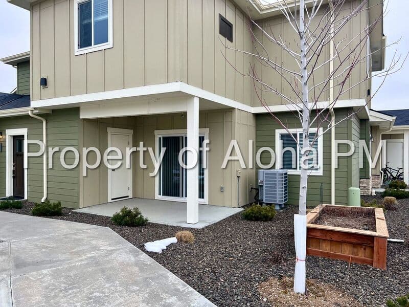 Boise House: 3582 E. Grand Forest Dr.