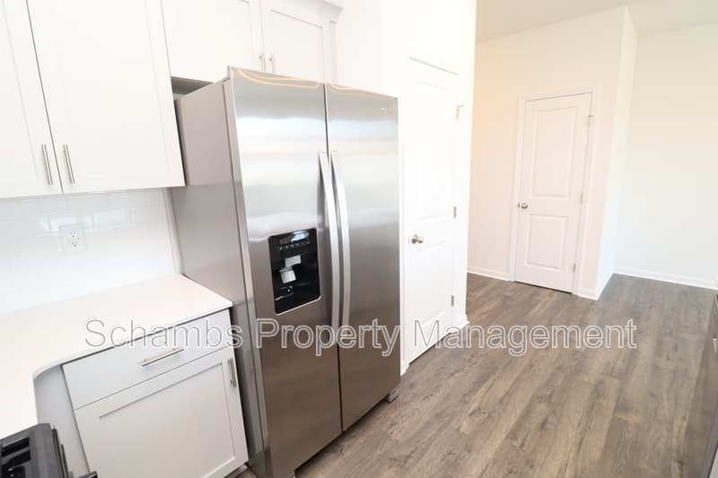 Wake Forest House: 360 Freestall Dr