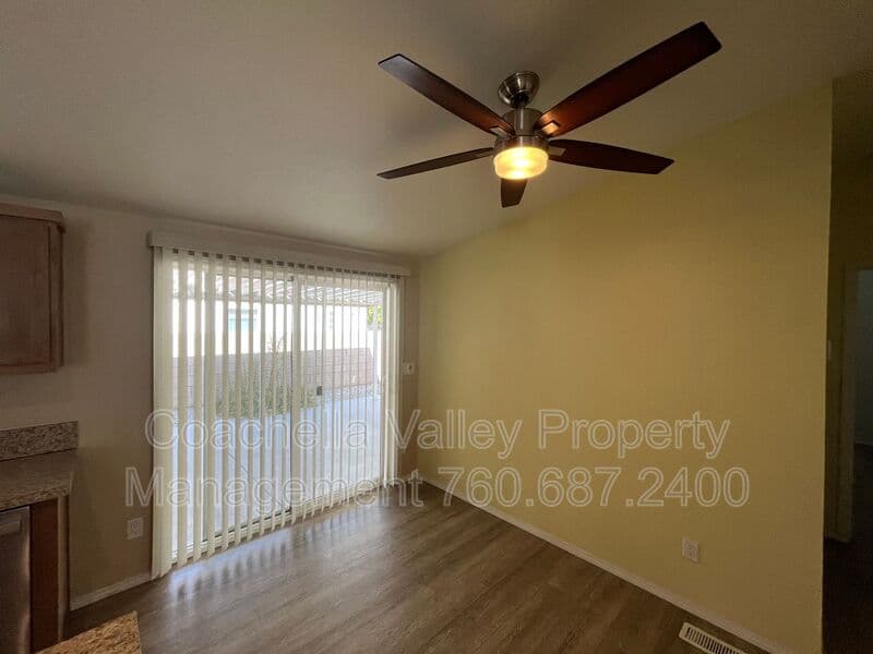 Desert Hot Springs House: 15300 Palm Dr