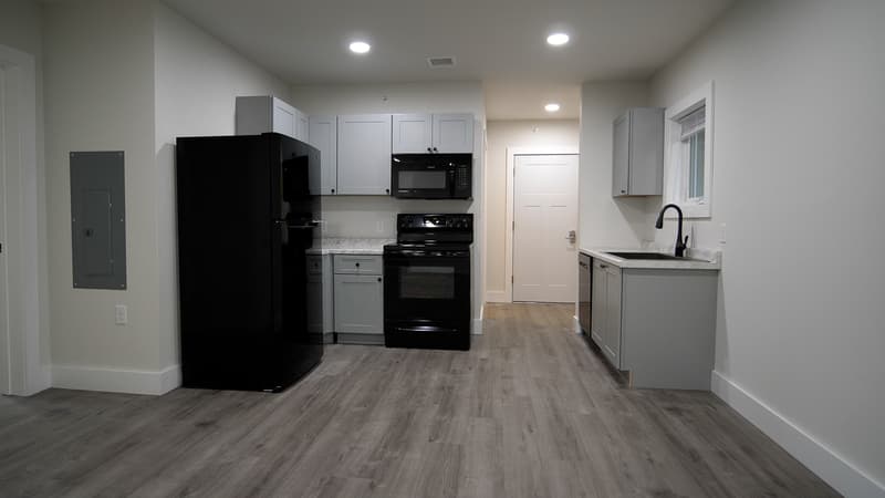 Burlington Condo: 15 Hungerford Terrace, Unit 5