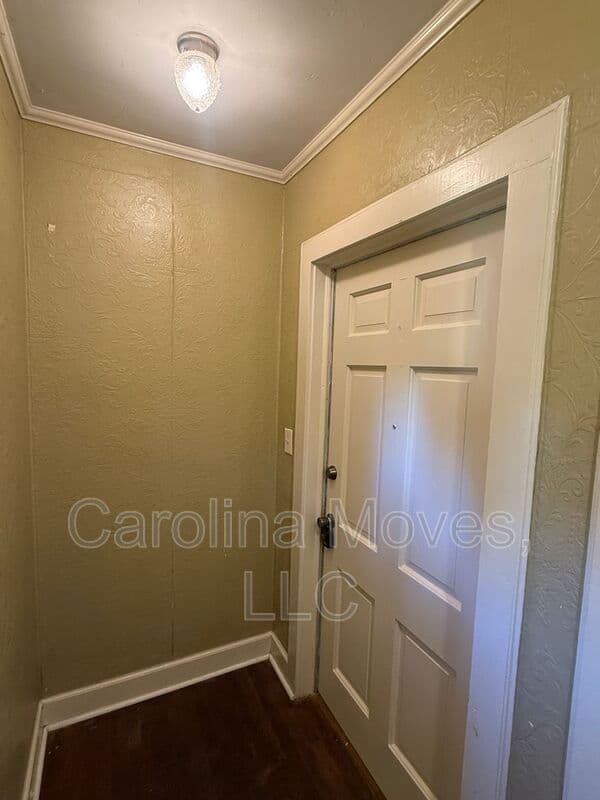 Greer Condo: 103 Wood Avenue