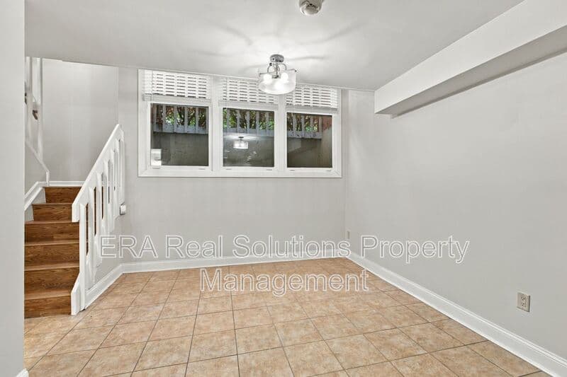 Cincinnati House: 2126 Gilbert Ave.
