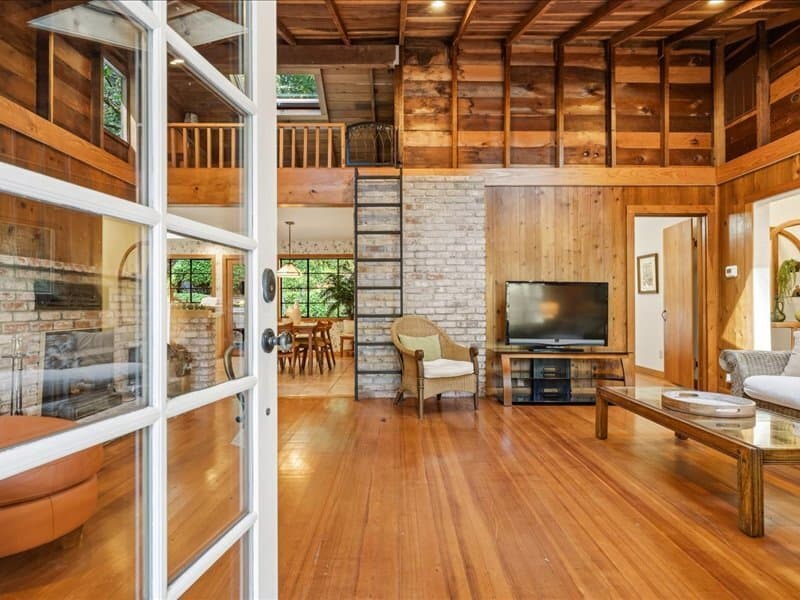 Healdsburg House: 1311 West Dry Creek Road