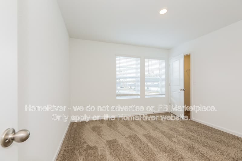 Jacksonville House: 5020 Bramante Dr