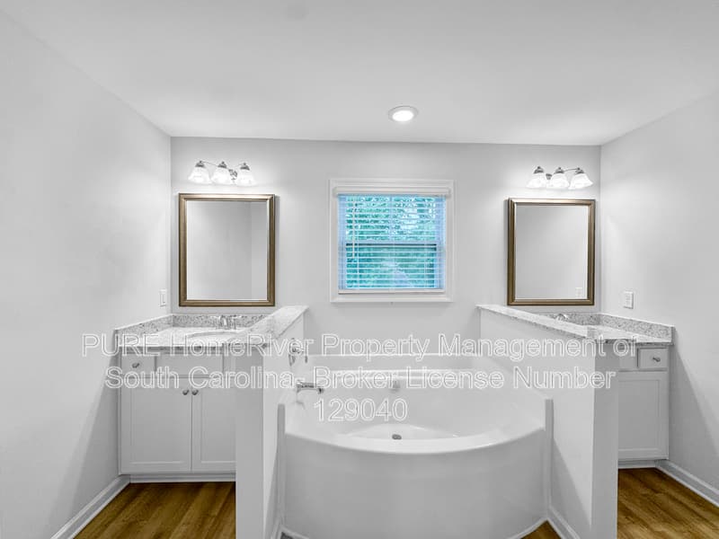 Sumter House: 70 Rallidae Ct