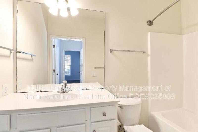 Charlotte House: 14622 Via Sorrento Drive
