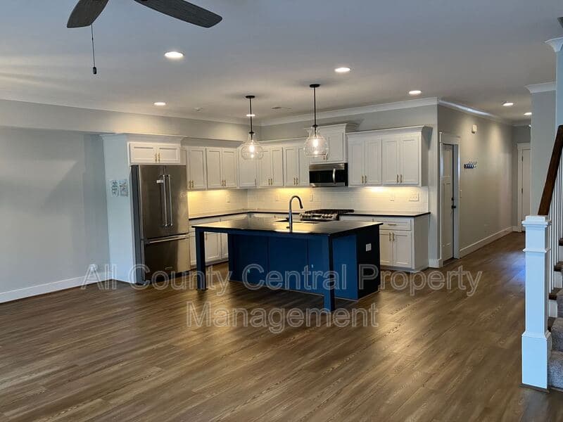 Bessemer House: 415 Sunbelt Dr
