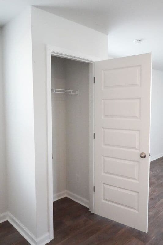 Bloomingdale House: 418 Coconut Dr