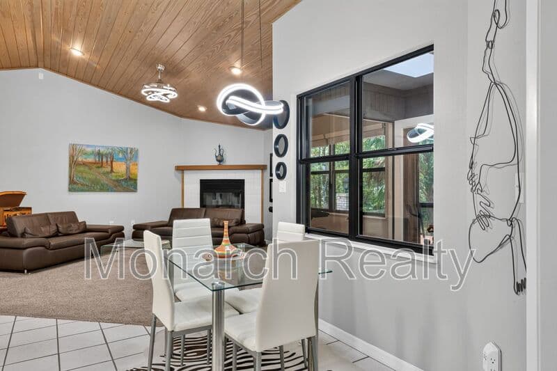 Gainesville House: 1326 Northwest 57th Street