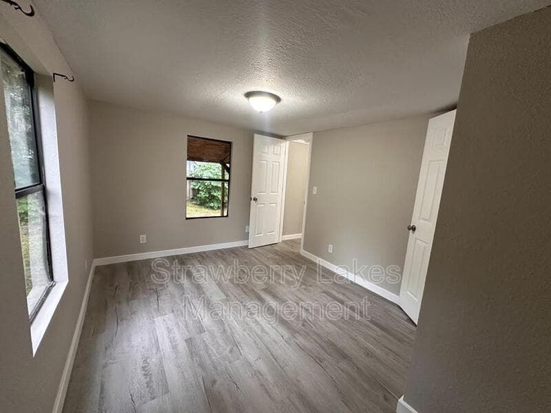 Valrico House: 4210 Leonard St
