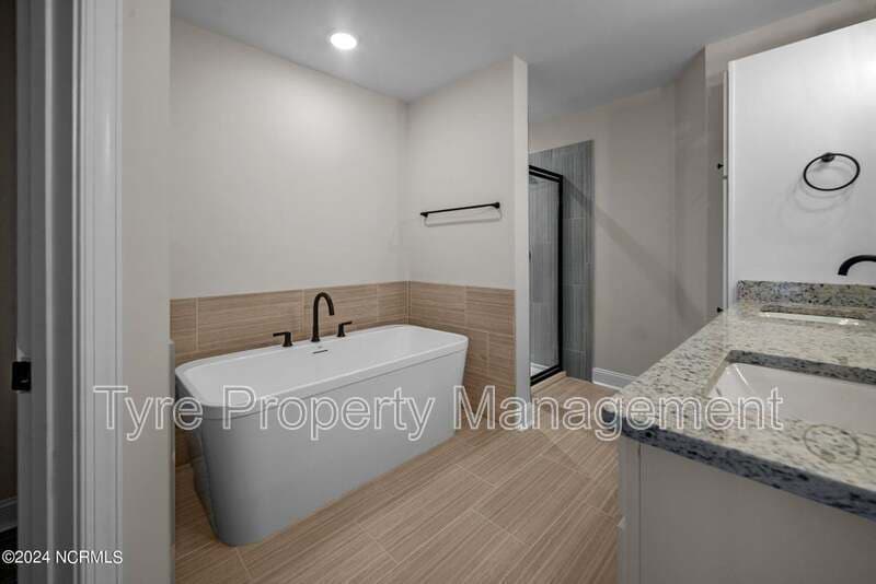 Greenville Townhome: 1904 Newbury Way