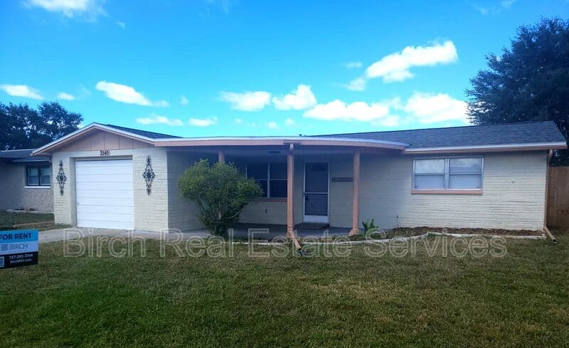 Holiday House: 3545 Nixon Rd
