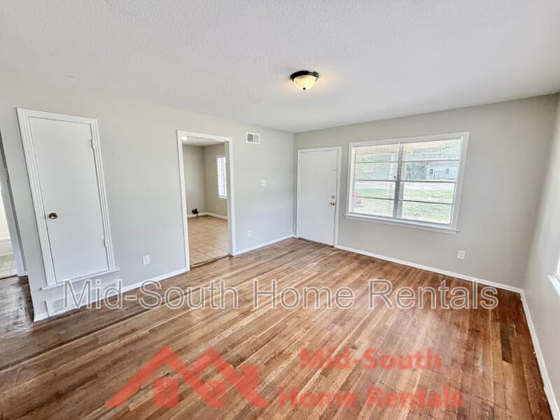 Memphis Condo: 1379 Ferguson Rd