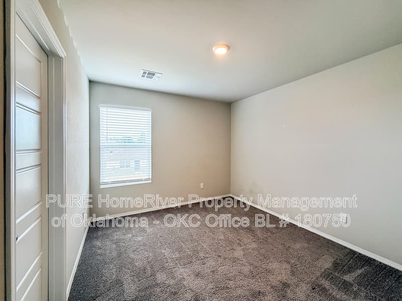 Oklahoma City House: 10332 NW 18th St