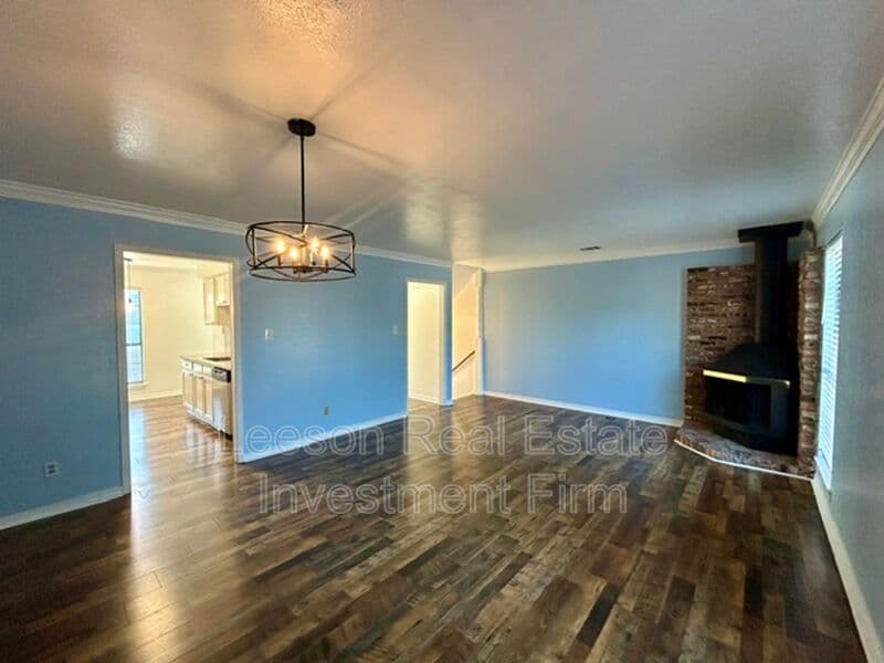 Shreveport House: 2500 Centenary Blvd.