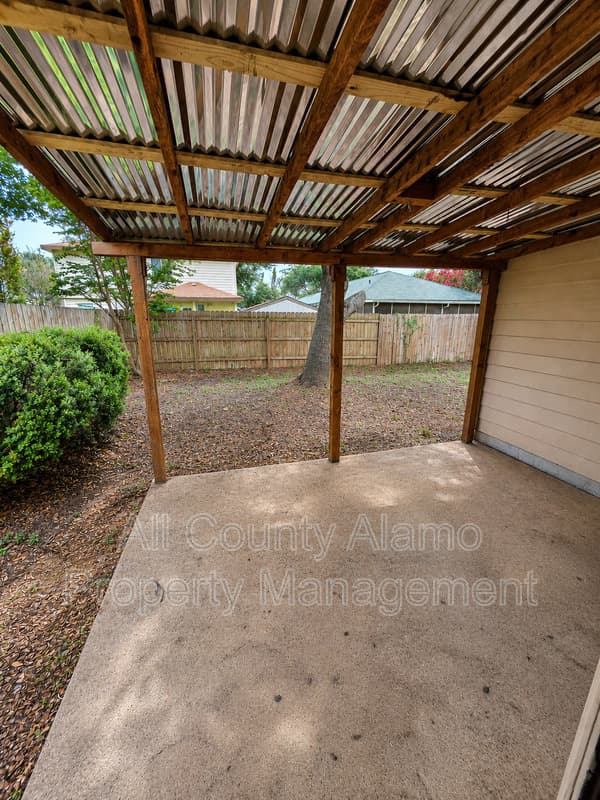 Selma House: 9006 Pinseeker
