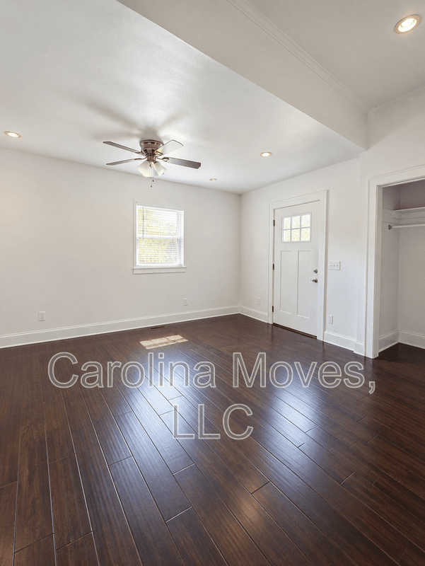 Greenville House: 44 Allen St