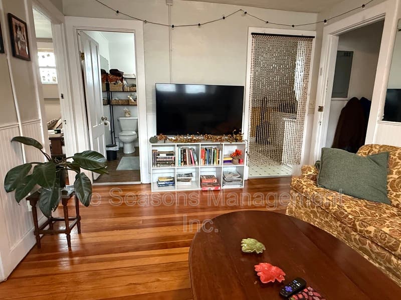 Burlington Condo: 9 Chase Street - 3