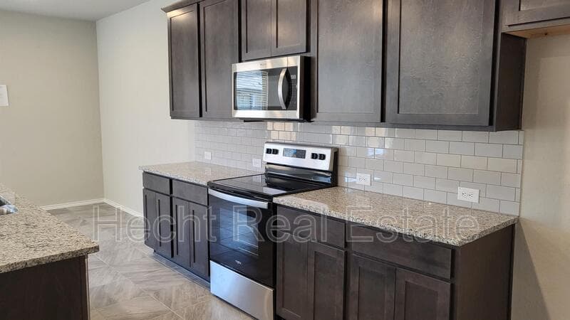 Seguin House: 2440 Ayers Drive