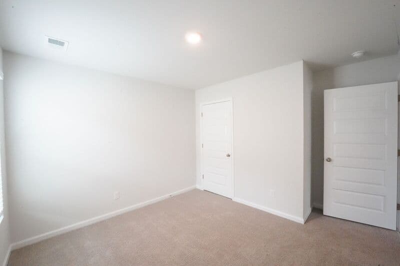 Bloomingdale House: 433 Coconut Dr