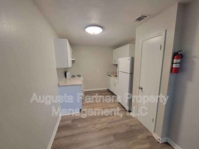 Augusta Condo: 112 3rd St