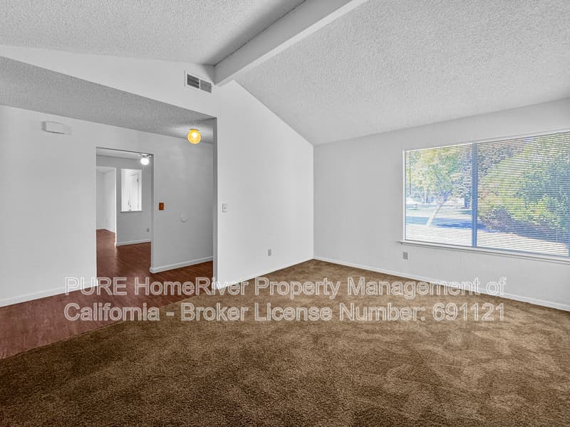 Sacramento House: 4250 Red Deer Way