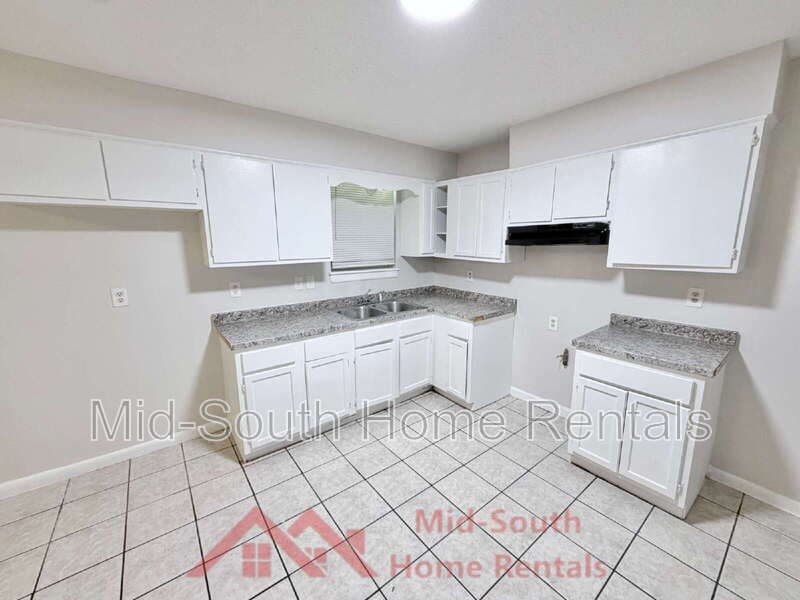Memphis House: 5151 Corkwood Dr