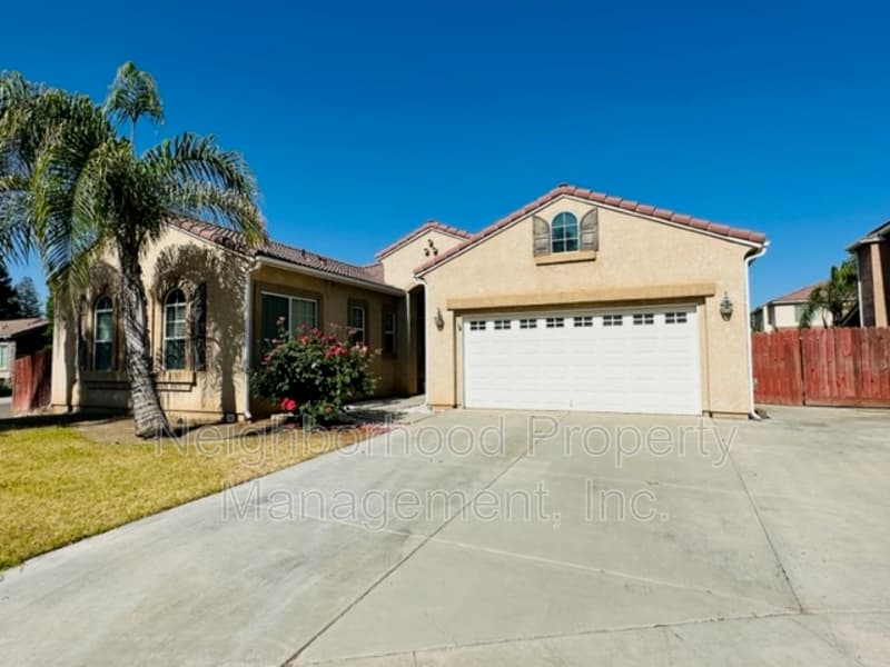 Fresno House: 5741 East Erin Avenue