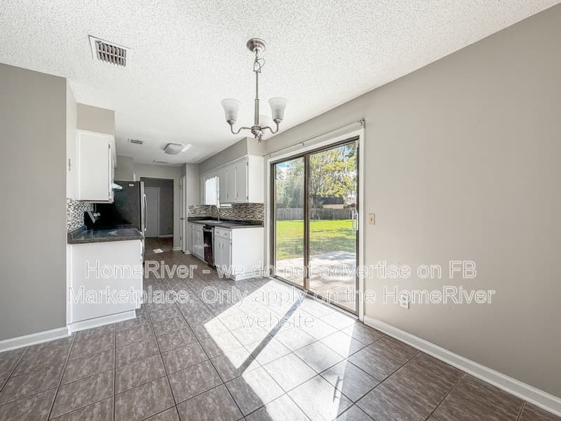 Middleburg House: 1715 Dalby Ct