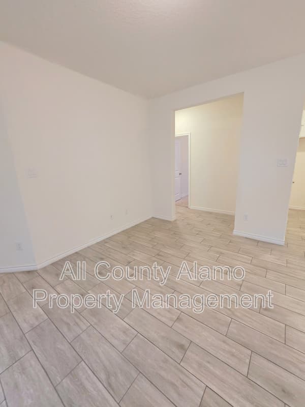 San Antonio House: 4823 Pico Pico St.