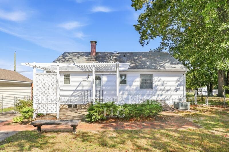 Delran House: 304 Brown Street