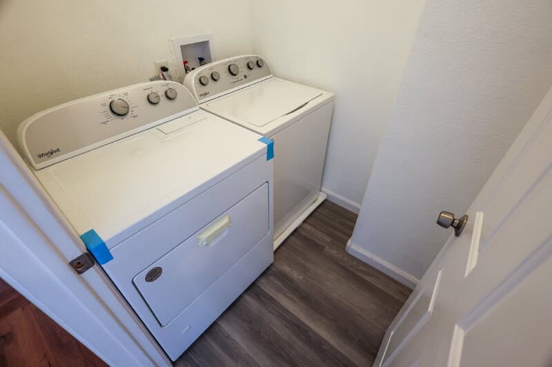 Long Beach House: 2942 Claremore Ln