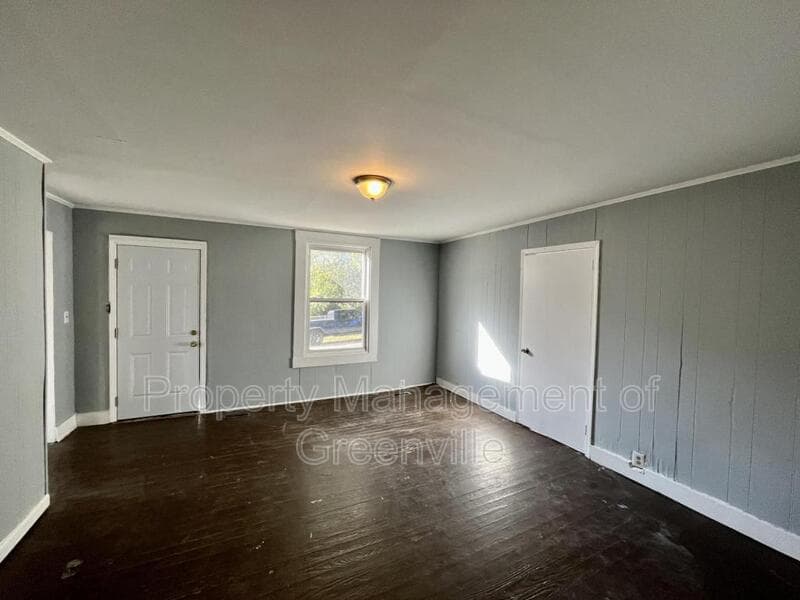 Greenville House: 33 6th Street