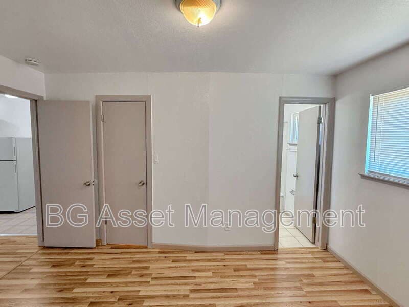 Sacramento Condo: 728 Darina Avenue