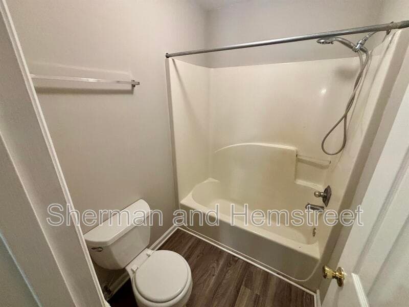 Evans Condo: 518 Commons Dr