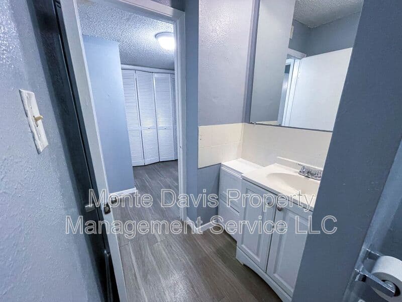 Austin Condo: 8907 Parkfield Drive