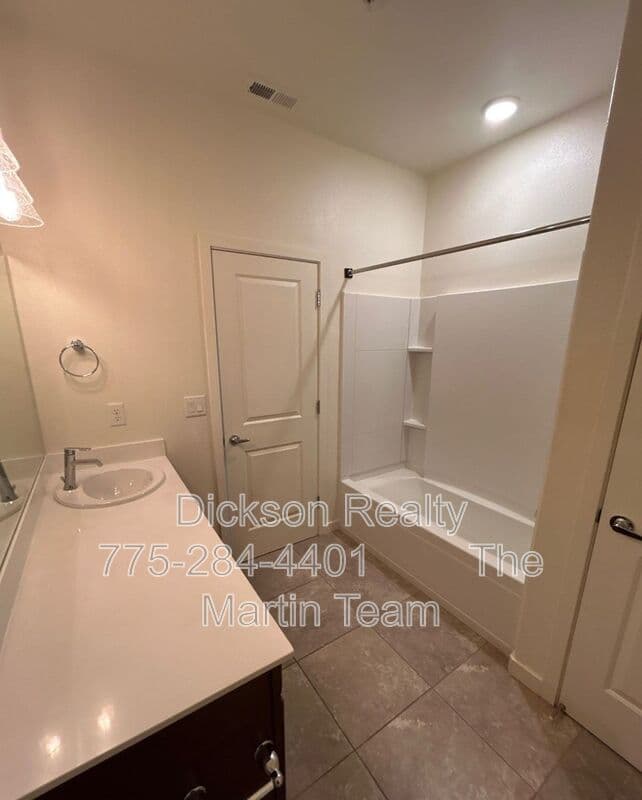 Reno House: 5070 Ciarra Kennedy Lane