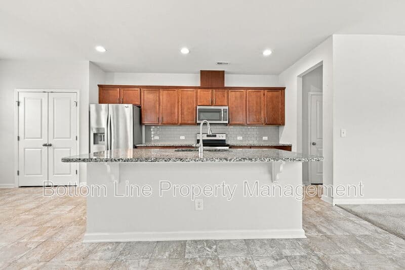 Apex Townhome: 1421 Salem Creek Dr